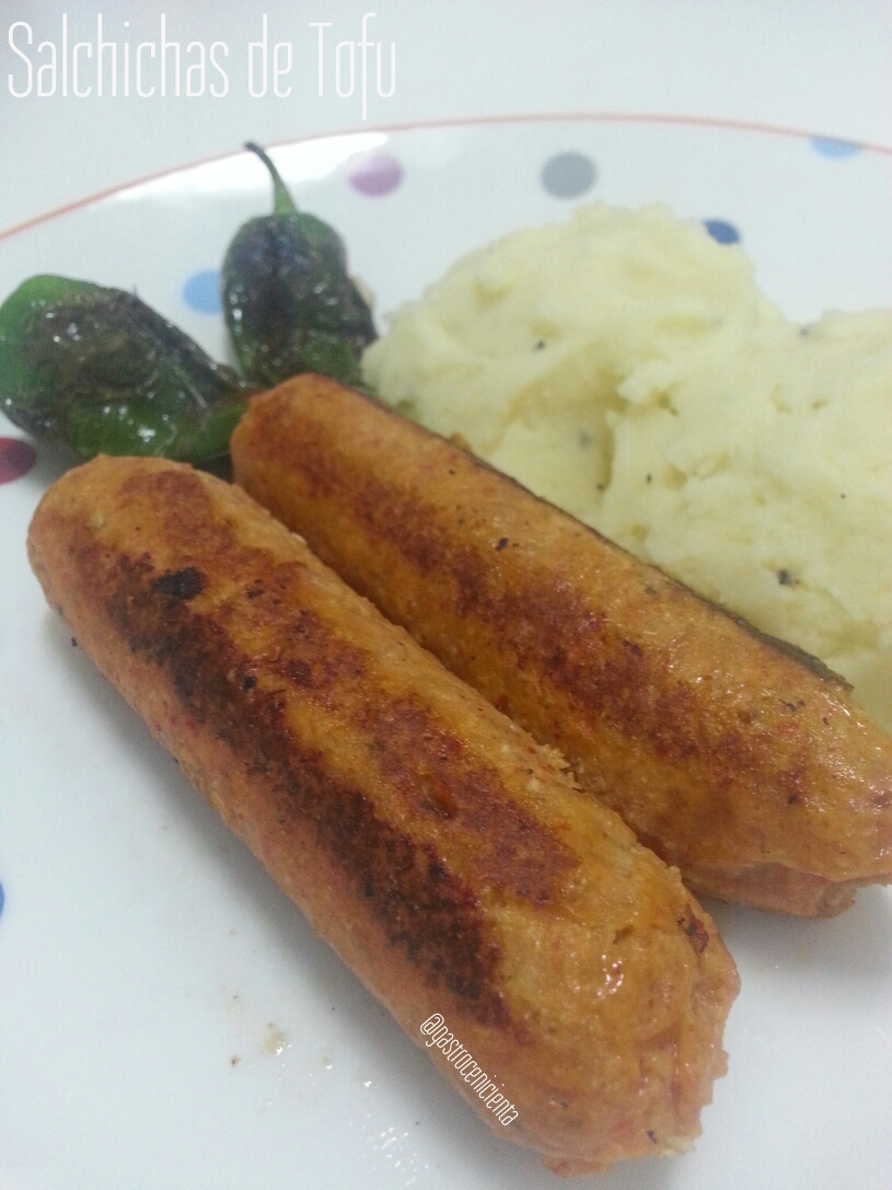 Salchichas de tofu con puré de patatas (todo casero) 