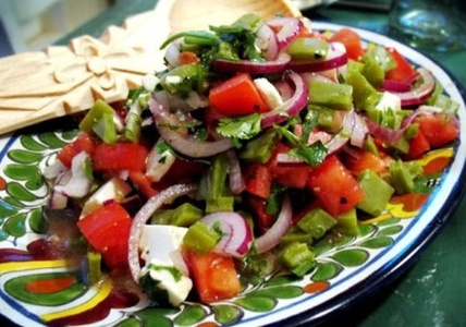 Ensalada de nopalitos