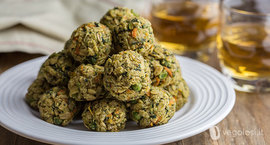 Albóndigas de copos de avena y verduras cocinadas al horno