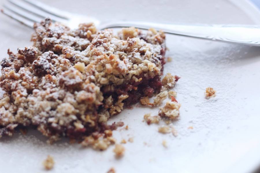 Crumble de frambuesas y almendras